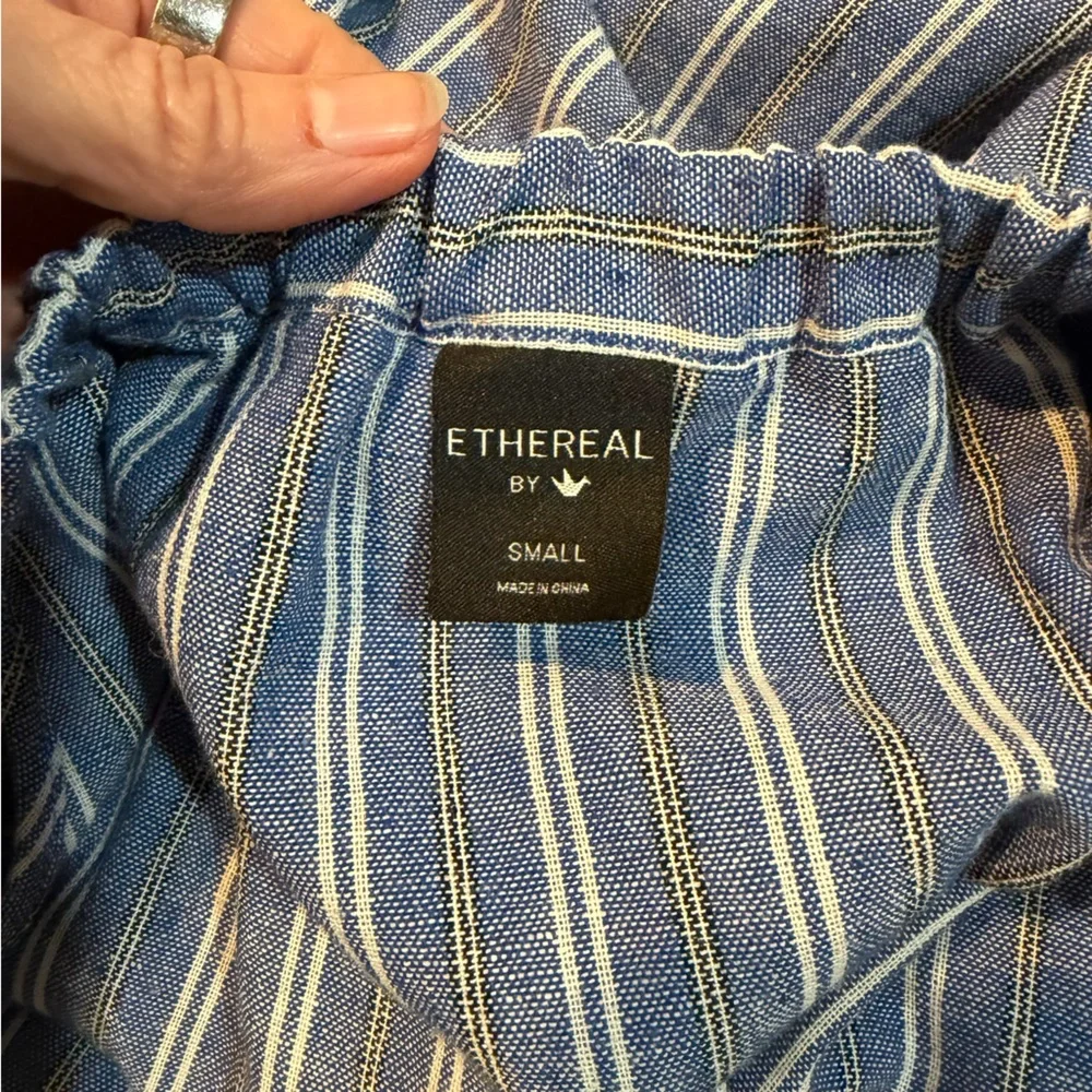 Ethereal by Francesca’s Off-Shoulder Chambray Stripe‎ Dress | Small